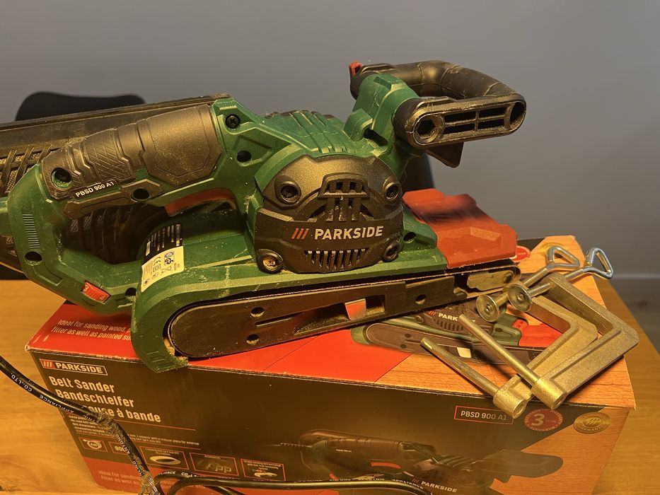 Szlifierka taśmowa Parkside PBSD 900 A1