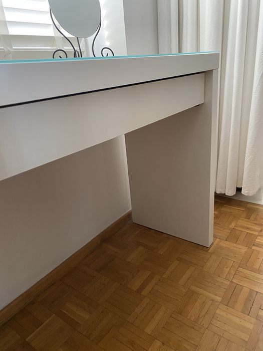 Toaletka Ikea Malm