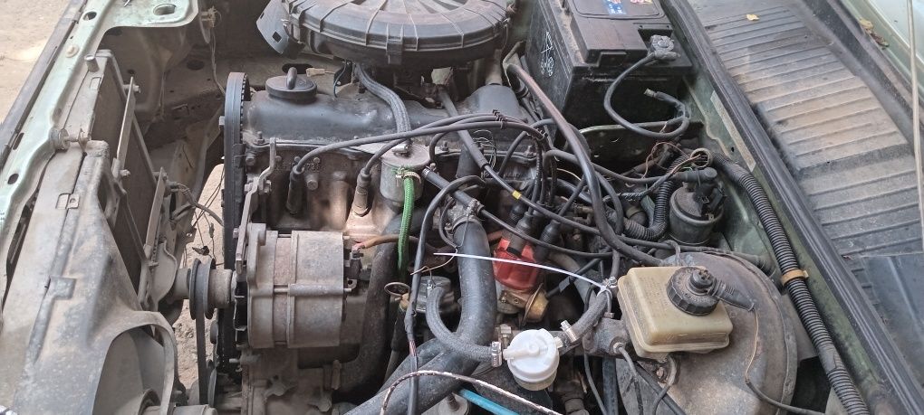 Audi 80 B 2 1.6 бензин