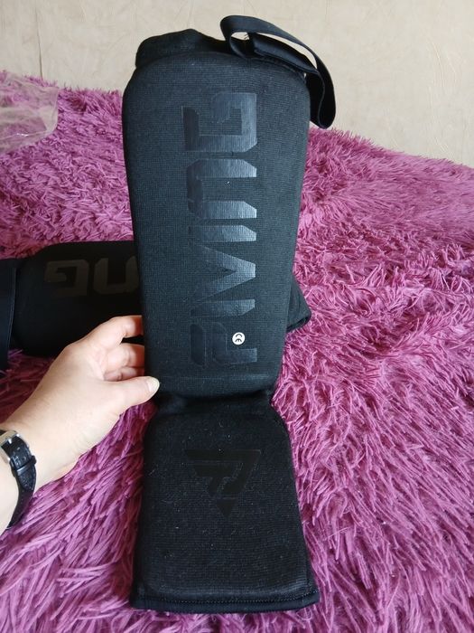 Захисні накладки на ноги для занять спортом