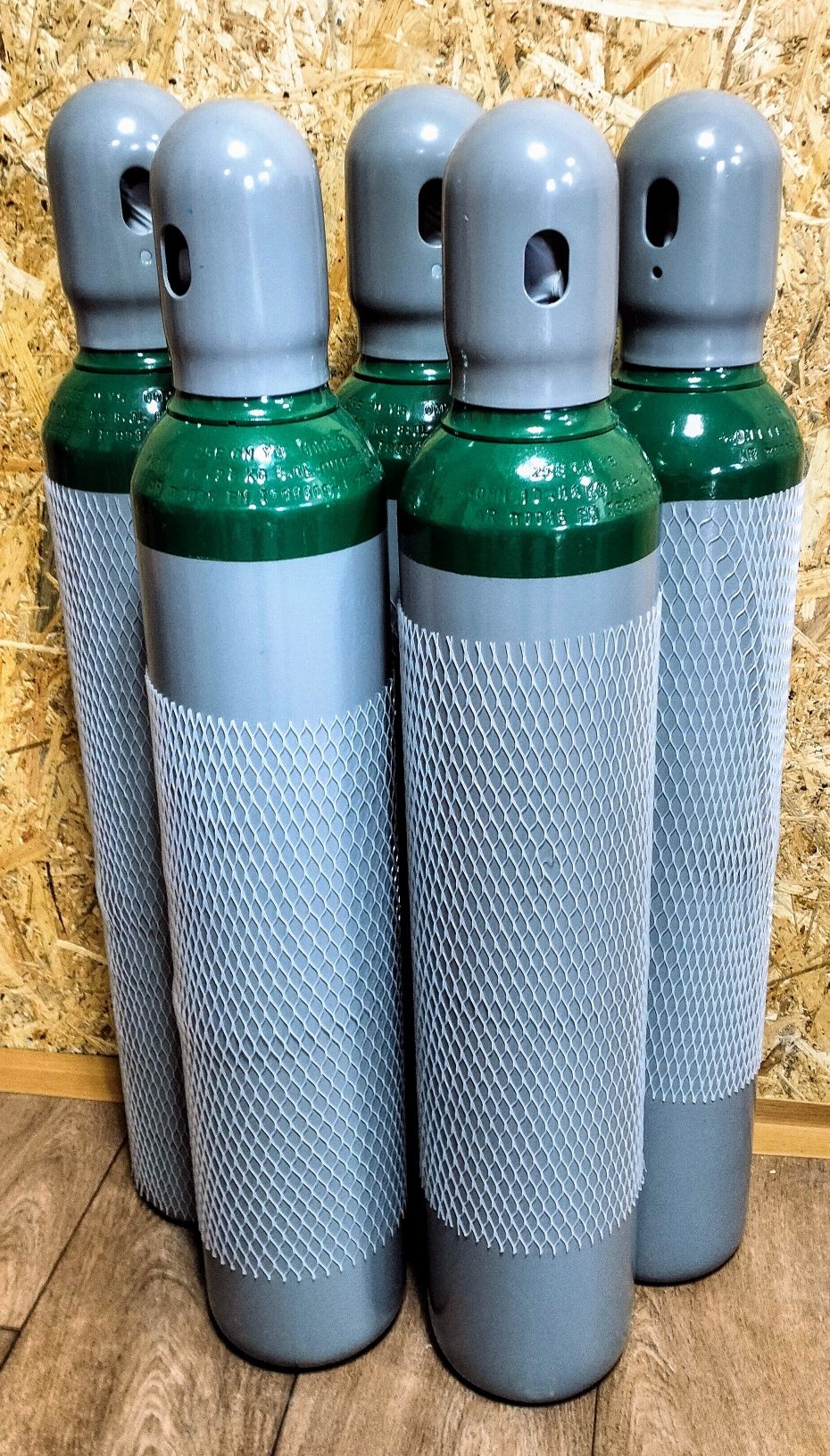 Nowe pełne  butle z argonem i mieszanką Ar+CO2
