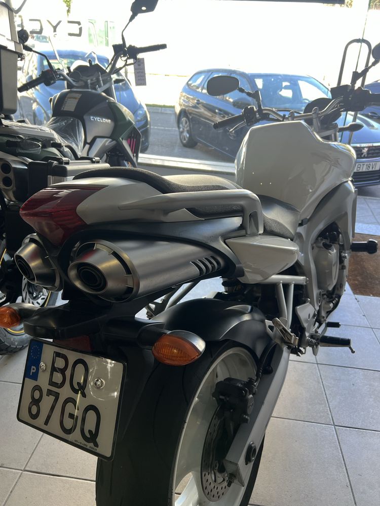 Yamaha FZ6 Ano 2004