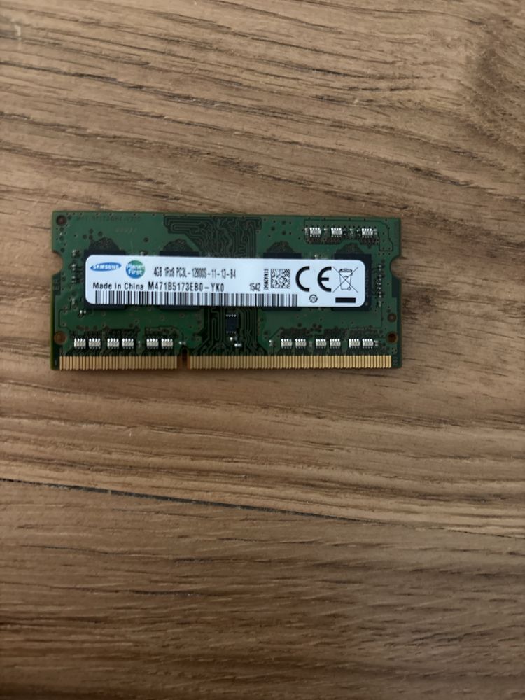 Sprzedam ram 4 gb ddr3 samsung