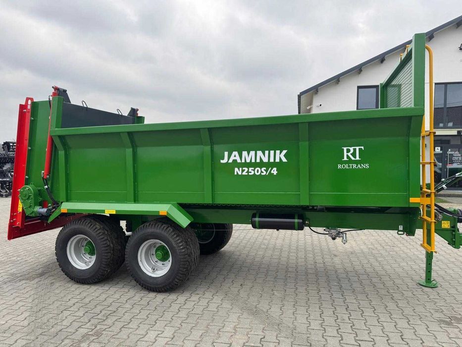 Rozrzutnik Roltrans skorupowy 8 t, solidna konstrukcja *TRANSPORT*