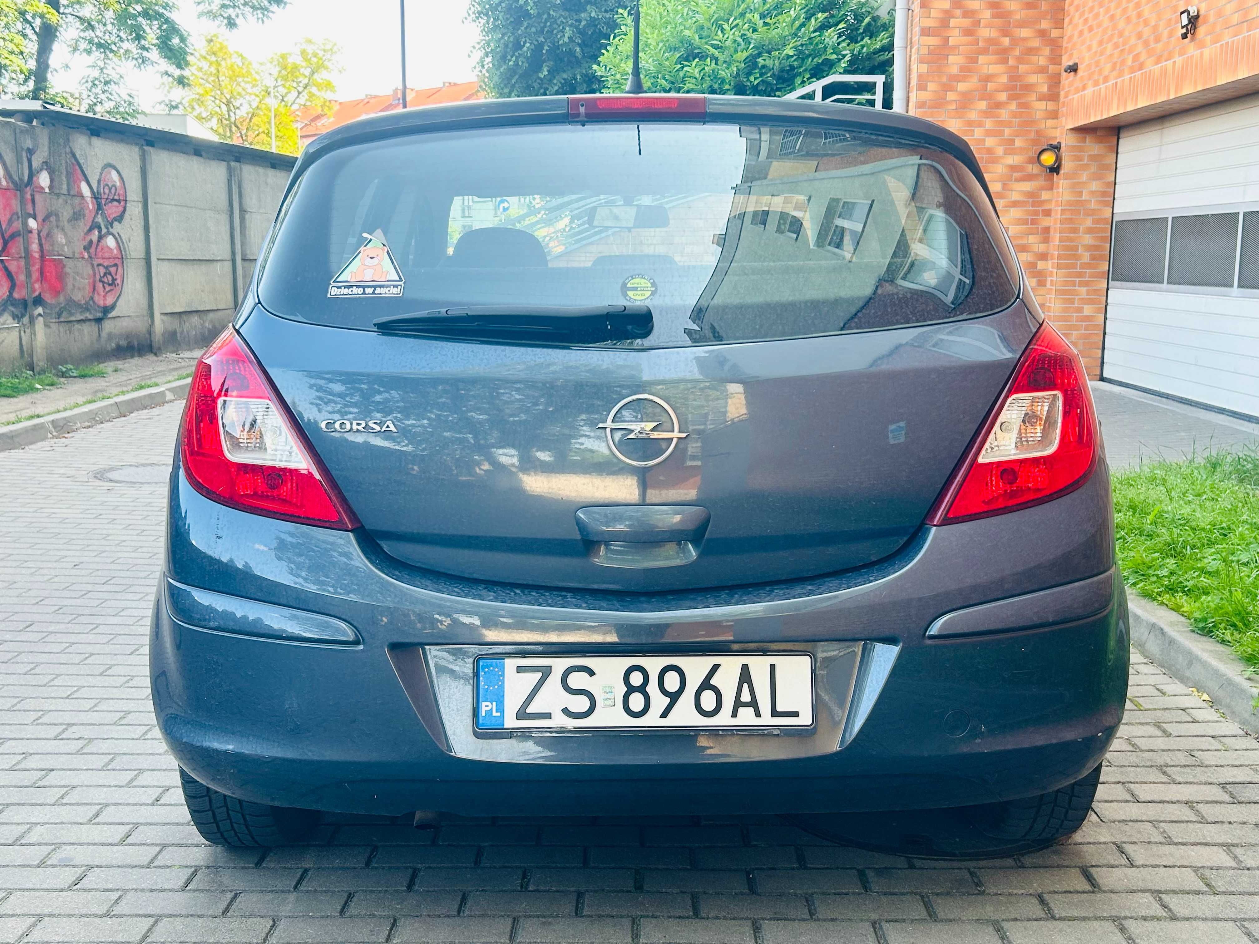 Opel Corsa D 1.0 benzyna Stan Dobry ! Warto !