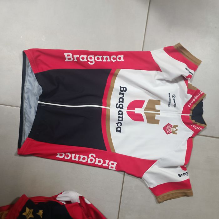 Jersey ciclismo tamanhos S e M