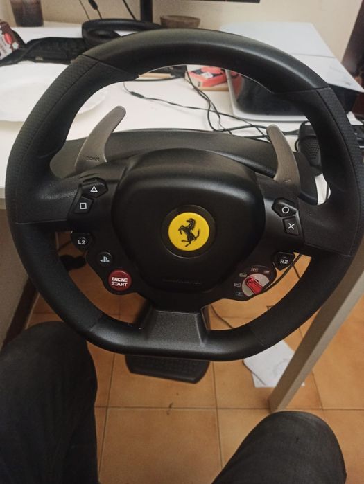 Volante Thrustmaster T80 Ferrari edition+ pedais