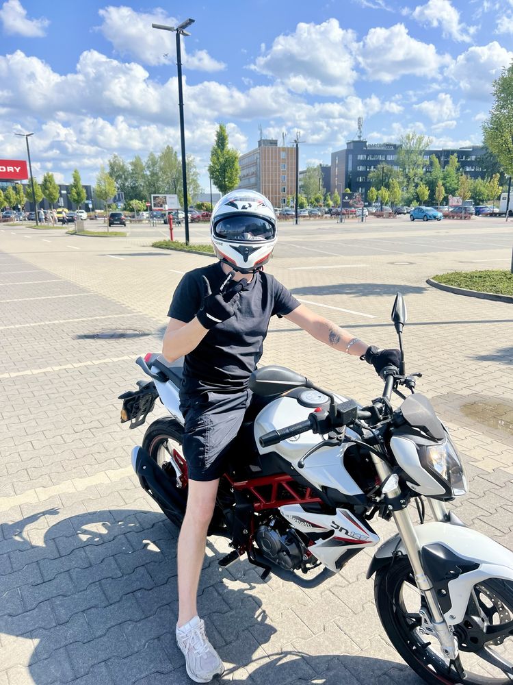 Na wynajem kat.B Benelli NB125
