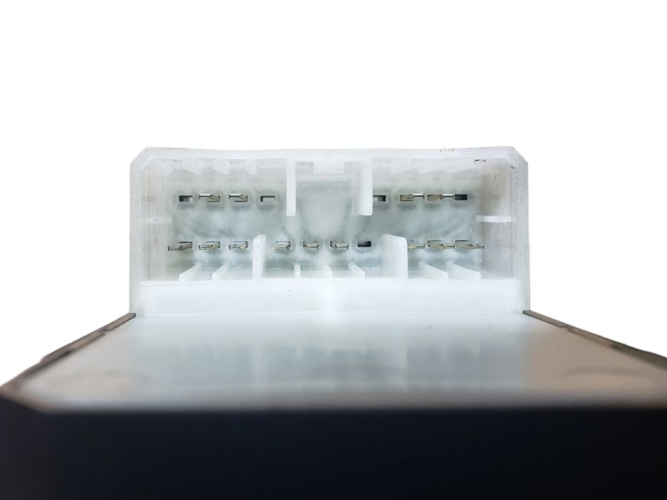 кнокпки стеклоподьемника водителя Suzuki Grand Vitara разборка