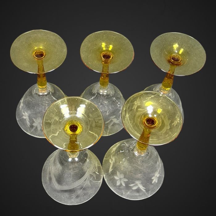 Kieliszki do wina krszytałowe szlif roślinny oliwkowa nózka B5/110938