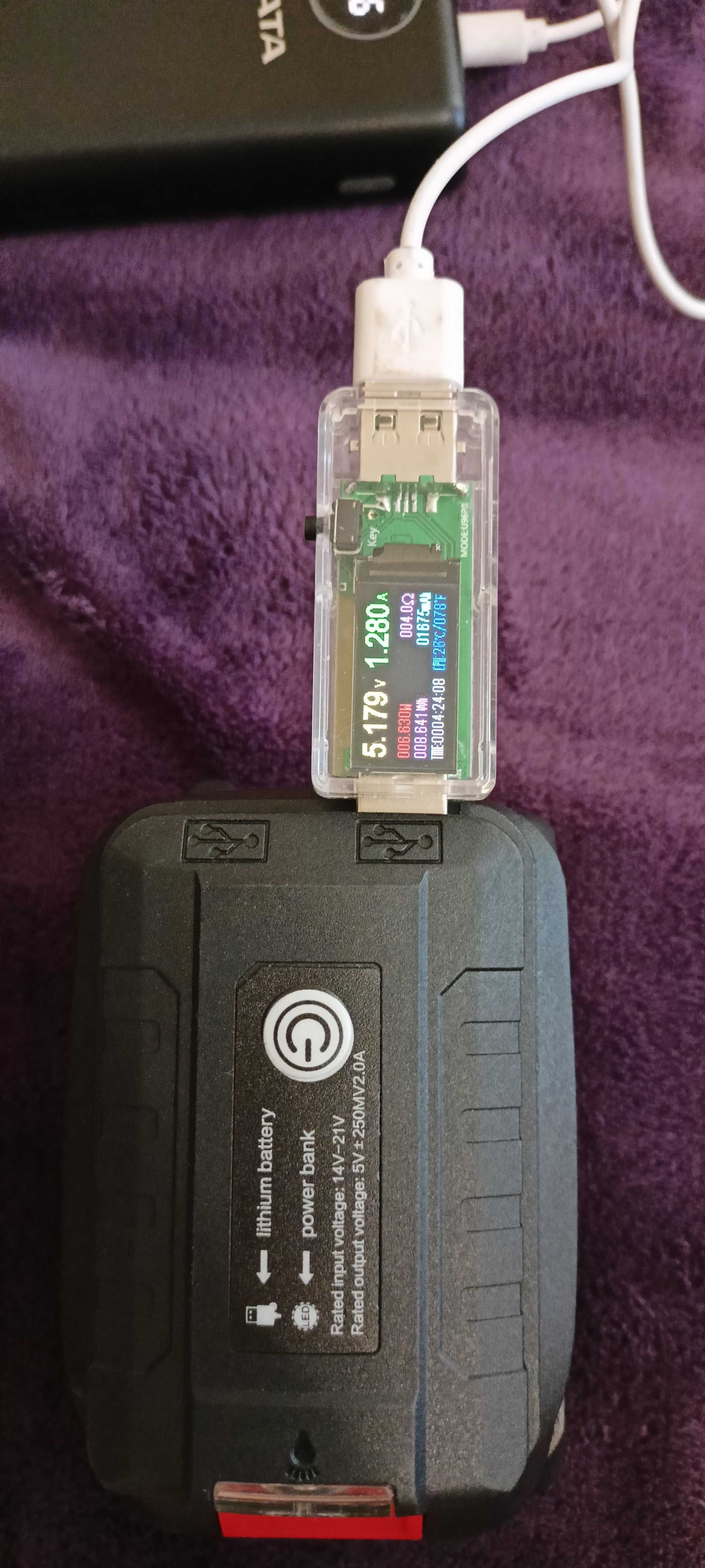 USB адаптер для батареи Мakita+фонарь