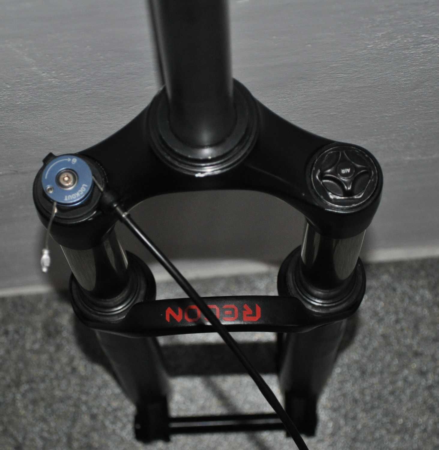 Rock Shox Recon 27,5 120mm po serwisie
