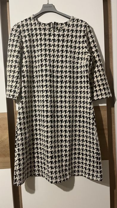 Damska sukienka dzianiny