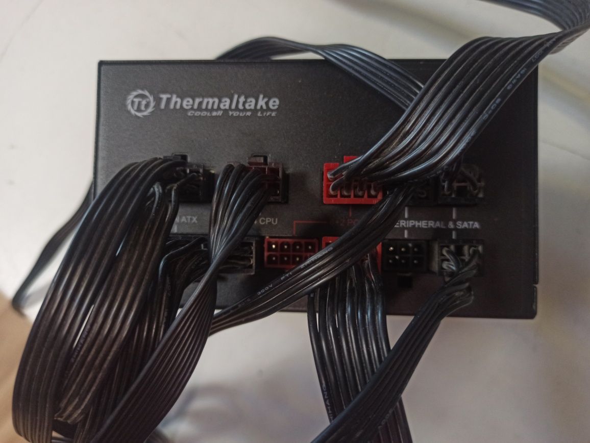 Блок питания Thermaltake Toughpower Grand RGB Sync Edition 850W