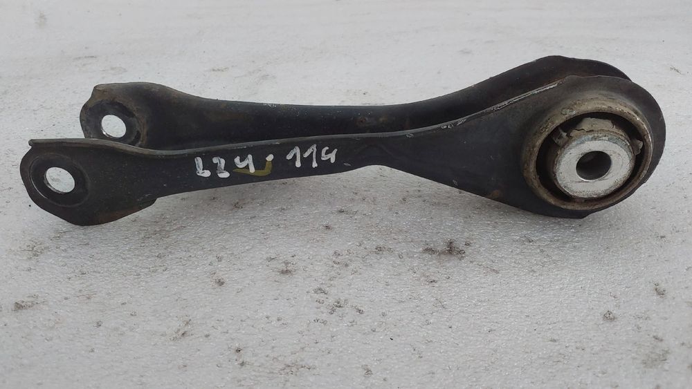 Braço de suspensão trás esquerdo MERCEDES-BENZ CLA Coupé (C117)