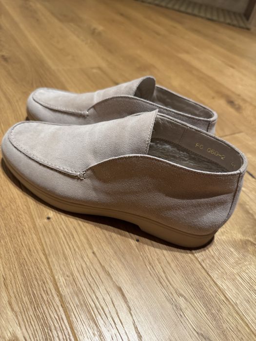 Замшеві напівчобітки на цигейці, 41 розмір, Carlo Pazolini