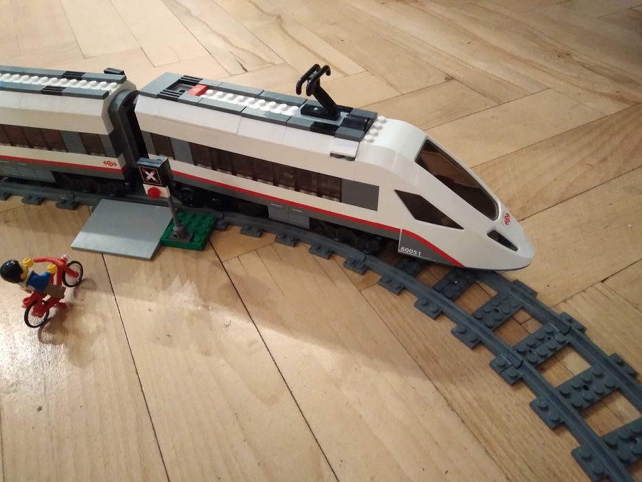 Lego 60051 - High-speed Passenger Train