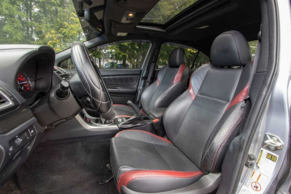 Subaru WRX STI Limited with Wing Spoiler      2017