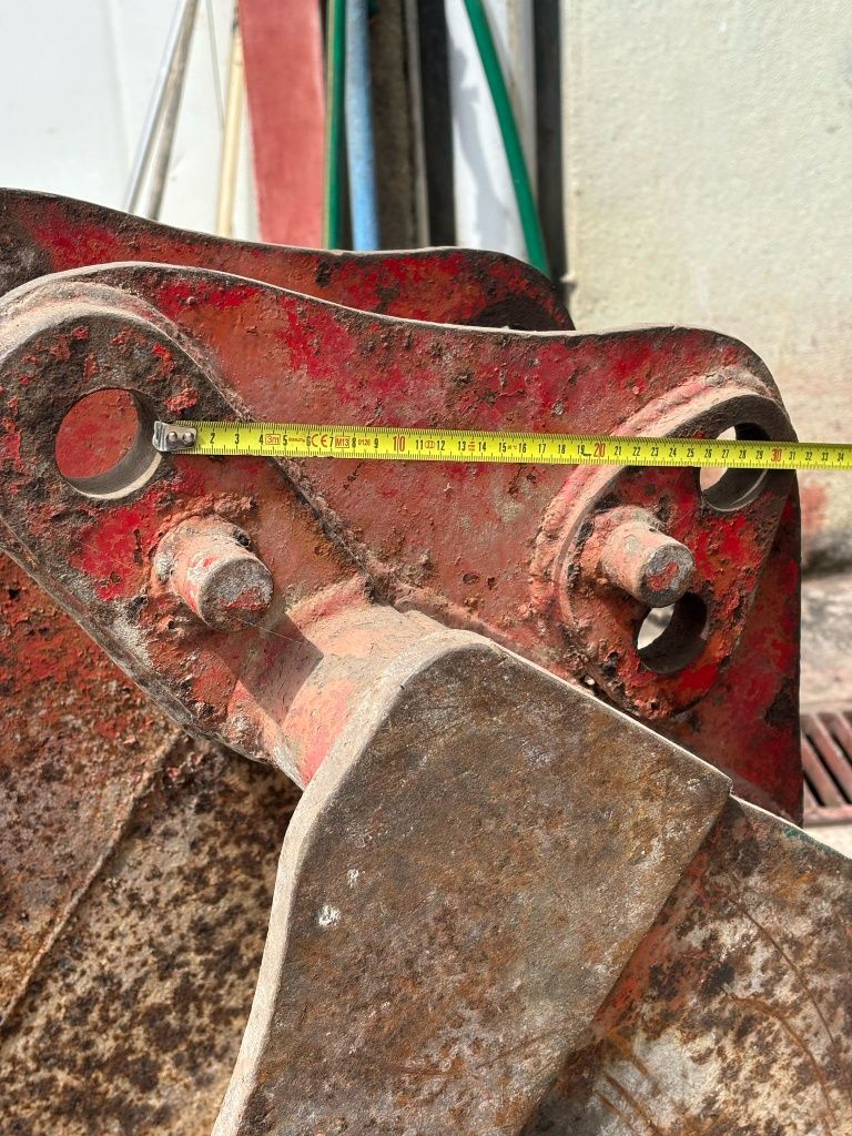 Balde de retroescavadora ou mini giratória