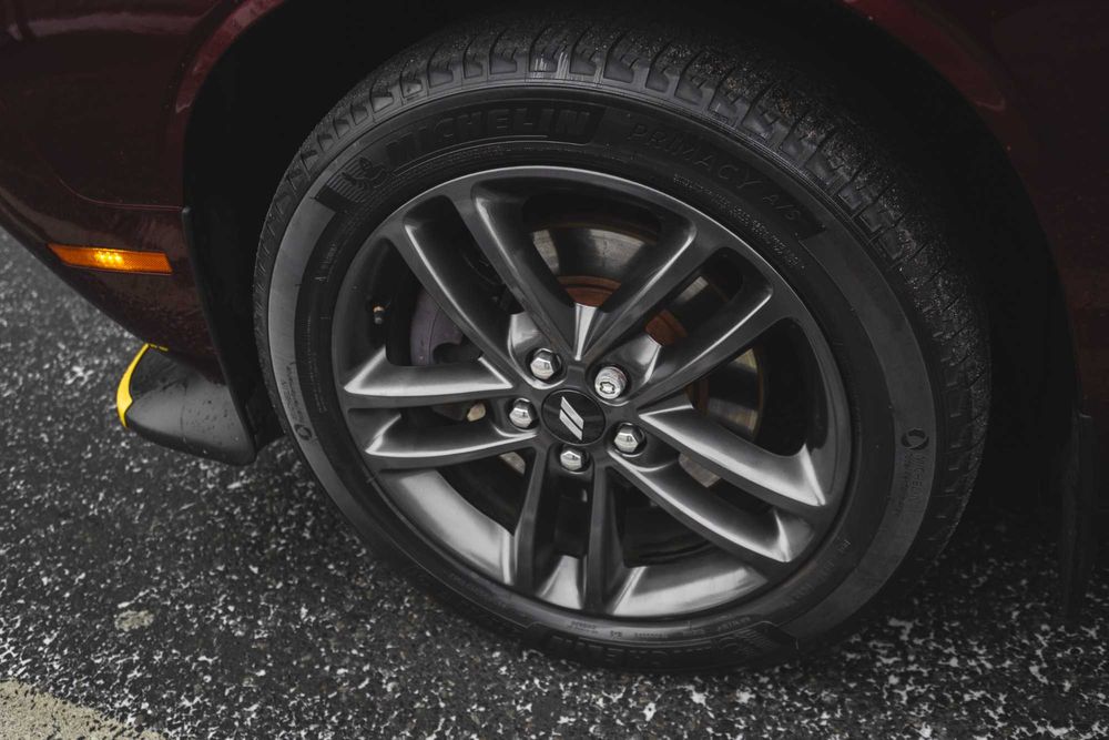 Dodge Challenger GT AWD 4x4