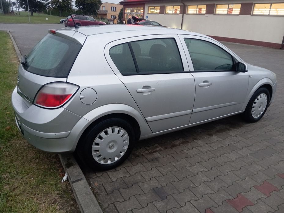 Astra H 1.6 LPG mały przebieg nie pobiera oleju!!!