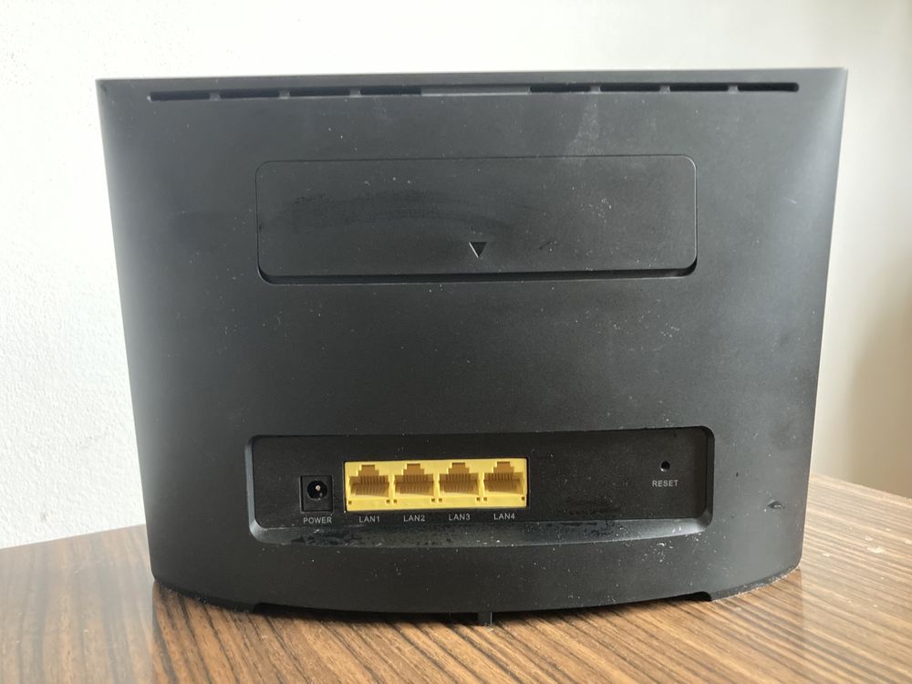 HUAWEI Router B525s-23a