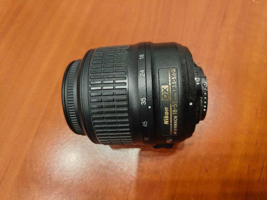 Об'єктів  Nikon Nikkor AF-S 18-55 G