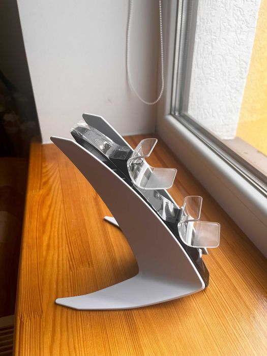 Зарядна станція для PlayStation на 2 геймпади з LED підсвічуванням