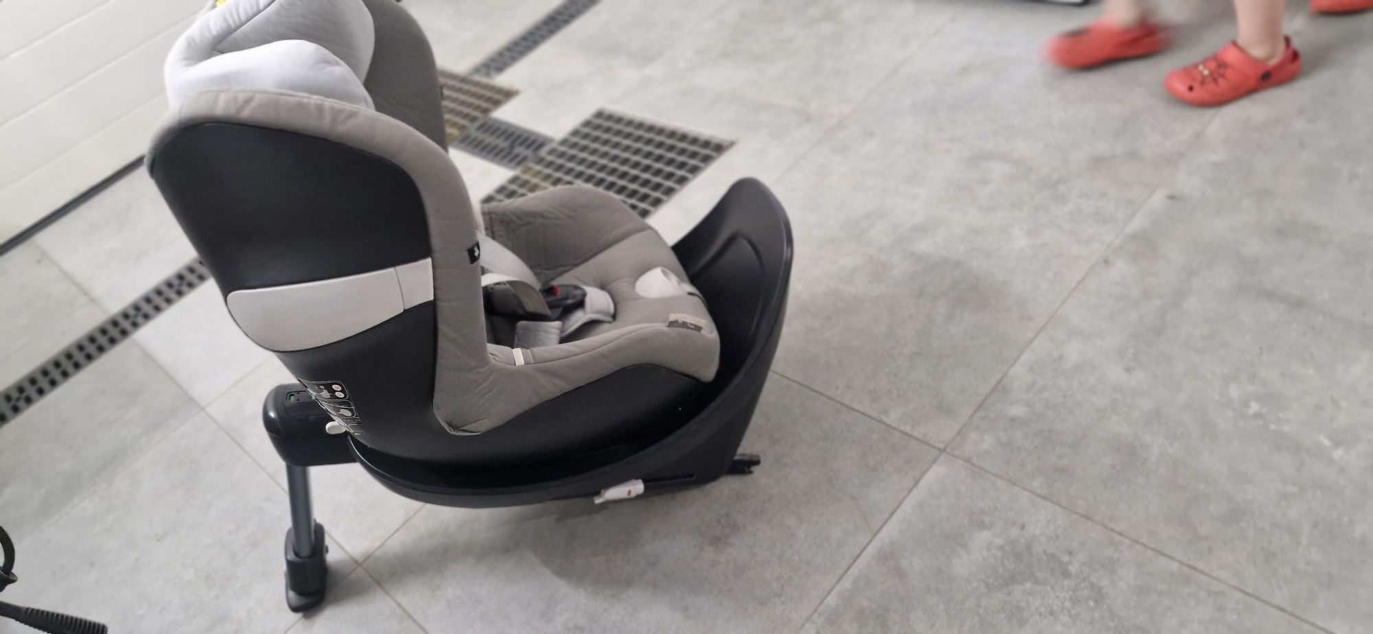 Cybex Gold Sirona M2 i-Size Manhattan Gray