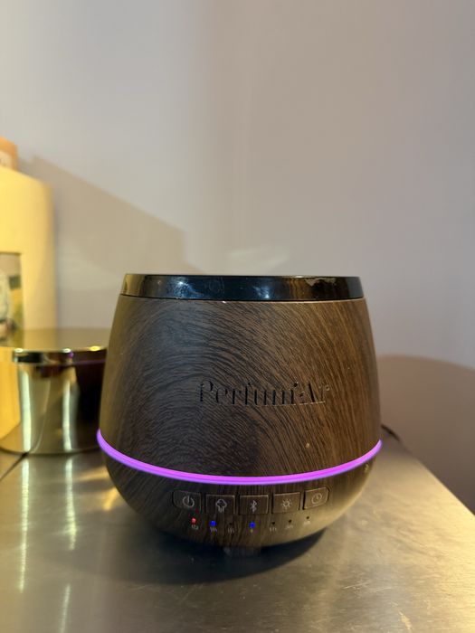 Purificador de cheirinhos agua com oleos ilumina liga á corrente