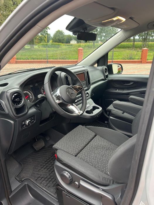 Wynajem busa 8 osobowego