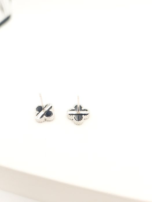 Srebrne kolczyki pr.925 koniczyna czterolistna