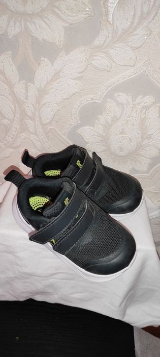 Кросівки дитячі Nike starrunner 22 розмір