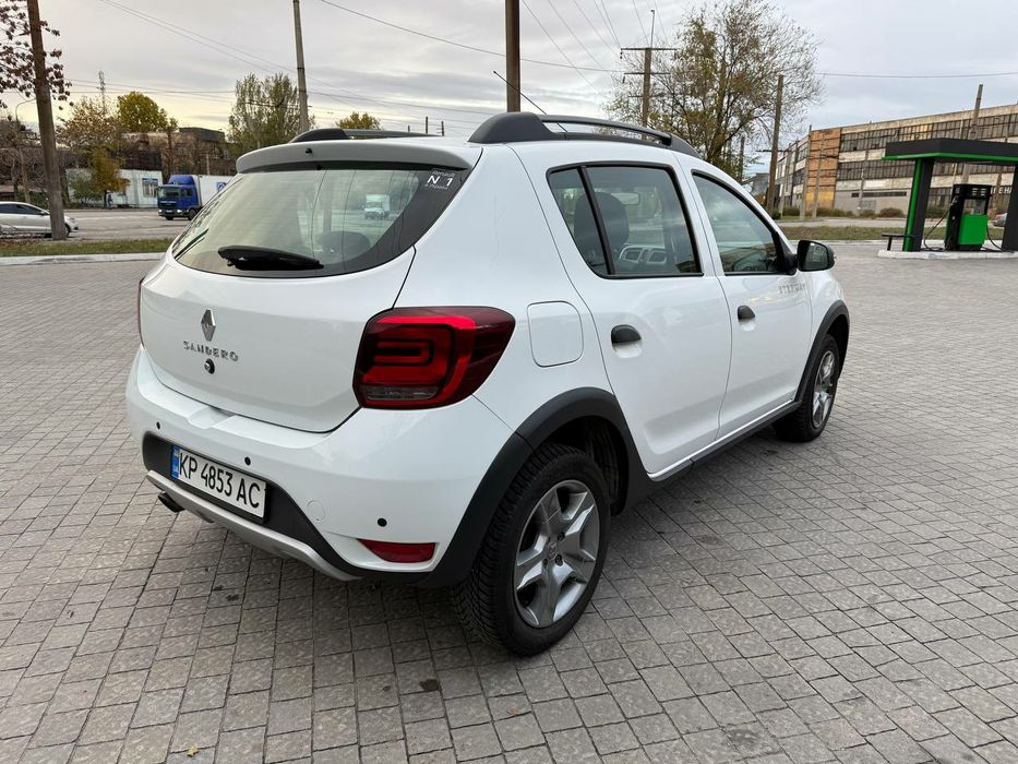 Продам Renault Sandero StepWay 2021