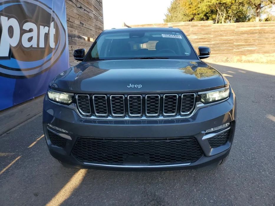 Jeep Grand Cherokee 380 KM w drodze do Polski