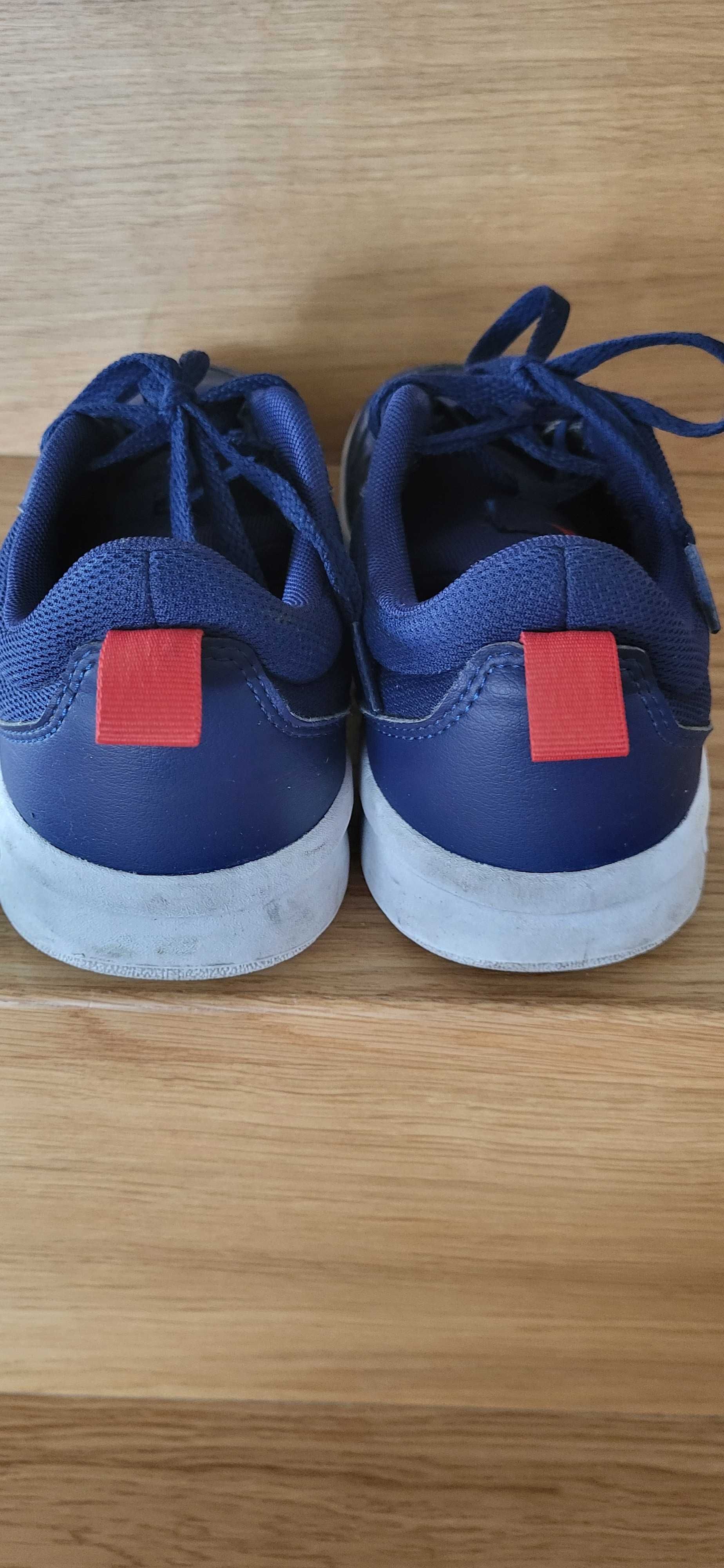 Buty Adidas dla chłopca rozm. 38 2/3