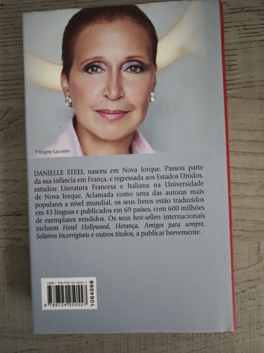 Com amor e esperança Danielle Steel