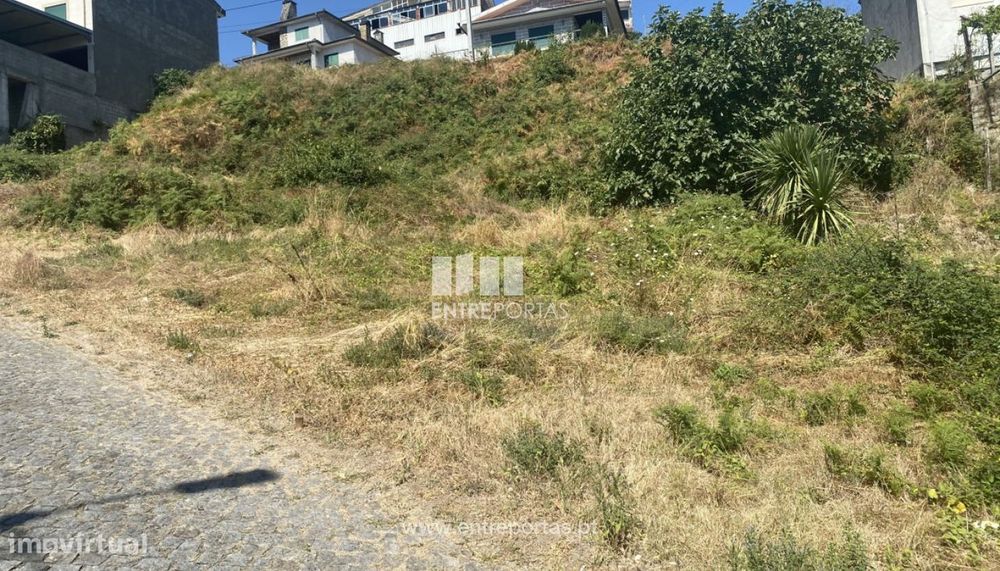 Venda 2 Lotes de Terreno com viabilidade de construção, Rio de Galin