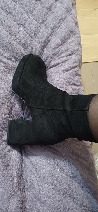 Продам черевики замшеві 39 розмір