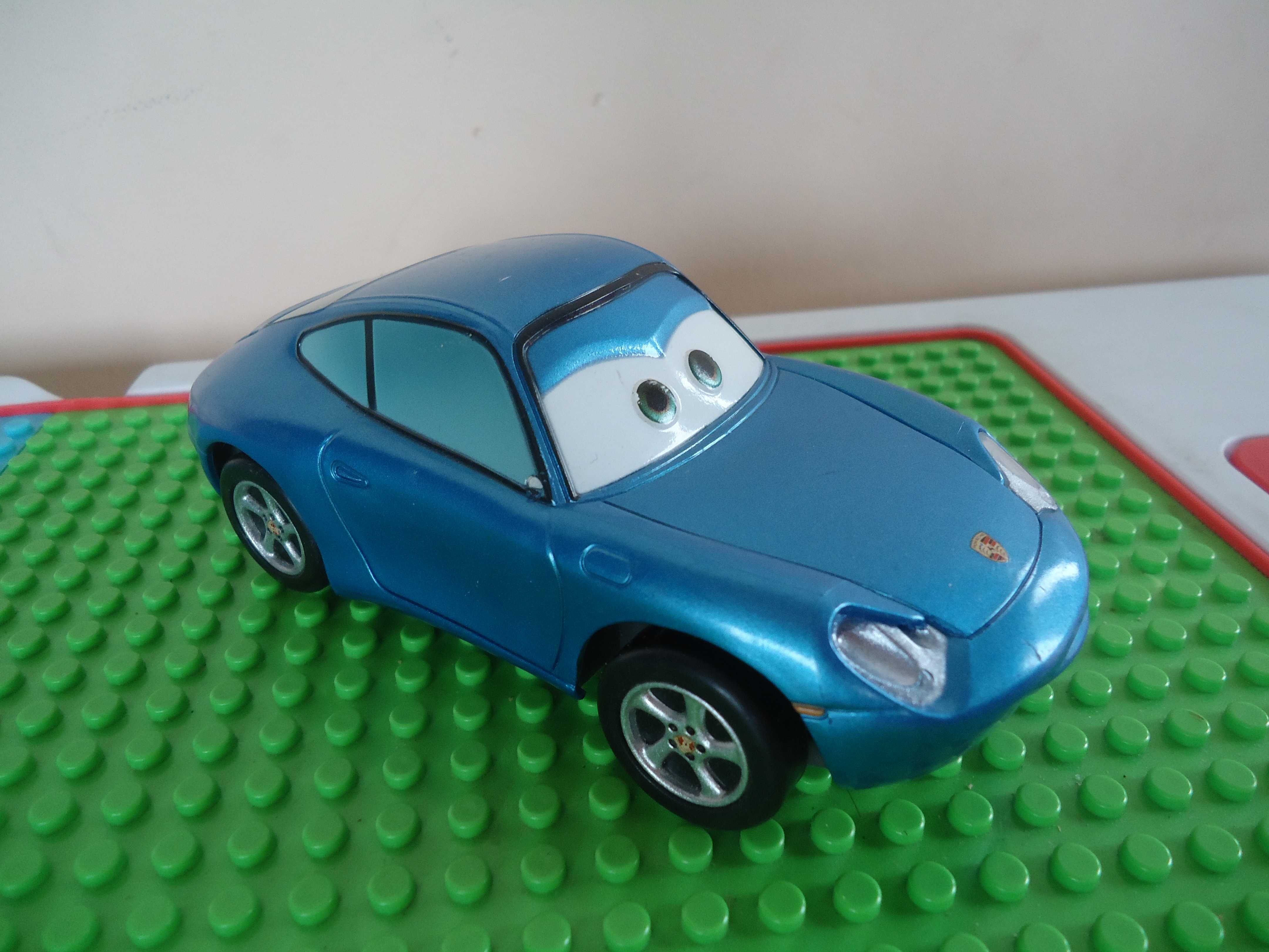 Disney Pixar Cars Auta Sally Niebieskie Auto Samochód Dlugość 13cm