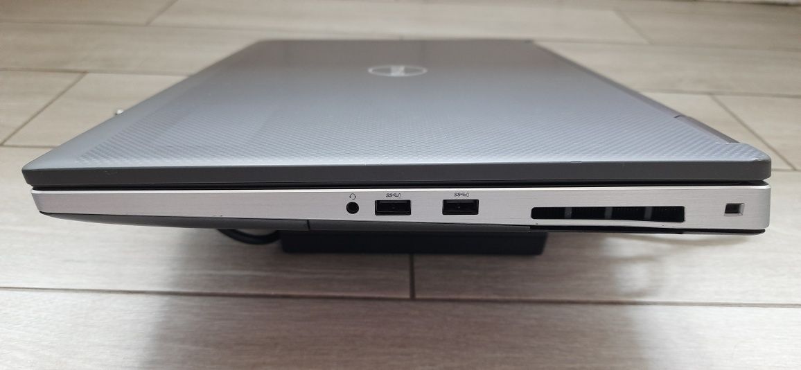 Dell 7740 IPS, i5-9400h, 16 Gb, 512 SSD нова, Nvidia RTX 3000 6Gb