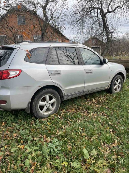 Вентилятори і радіатор на Hyundai Santa Fe 2006-2010