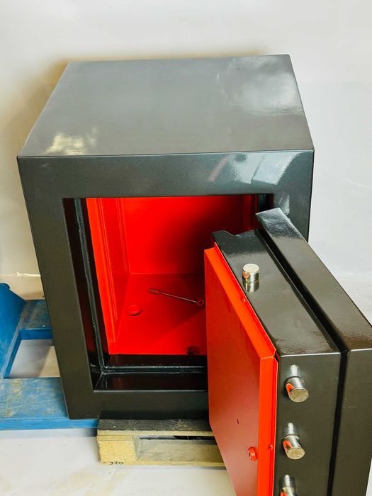Sejfy bankowe, sejf do kantoru 300-900 kg faktura Vat dostawa Gratis