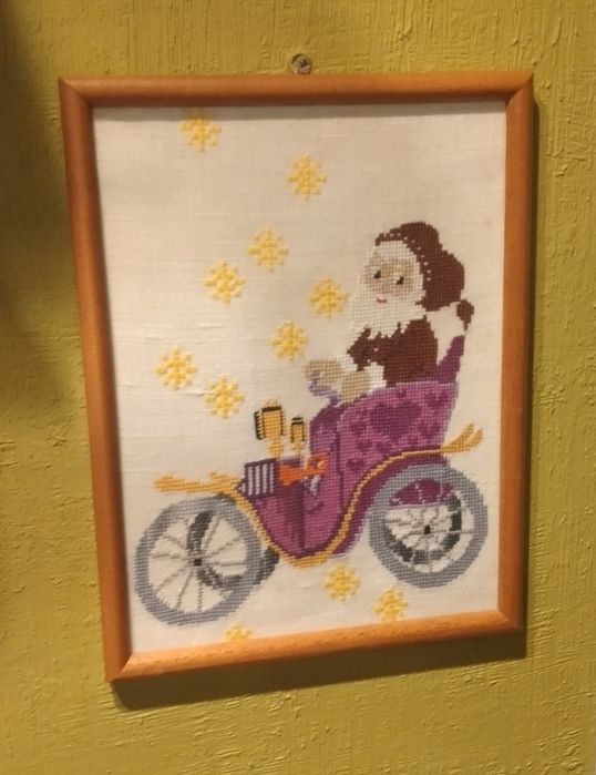 Rękodzieło, mikołaj w technice haftu. W ramce.