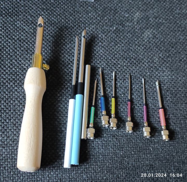 Набір голок для килимової вишивки