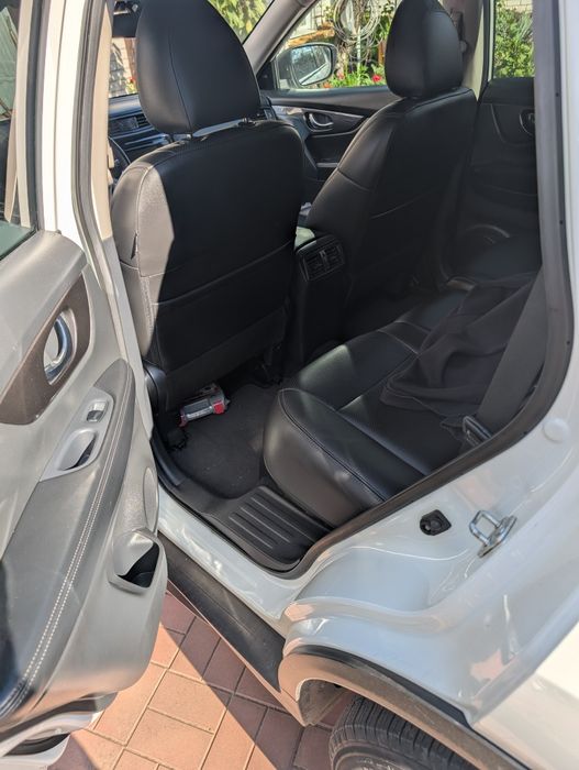 Продам Nissan rogue AWD.