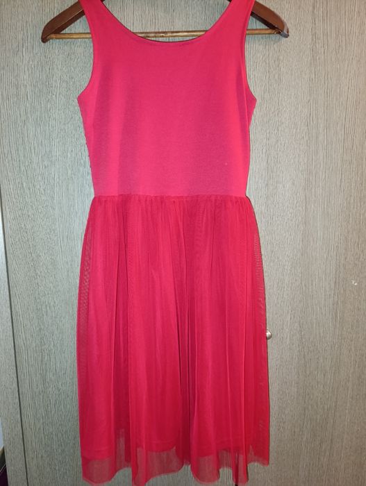 Sukienka czerwona h&m rozm.146/152
