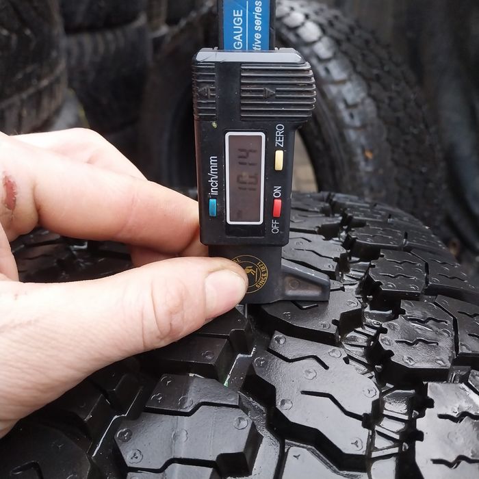 Opony Całoroczne Goodyear  255/60R20 113H