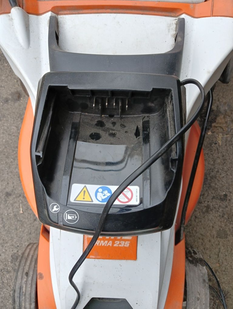 Kosiarka akumulatorowa stihl rma 235