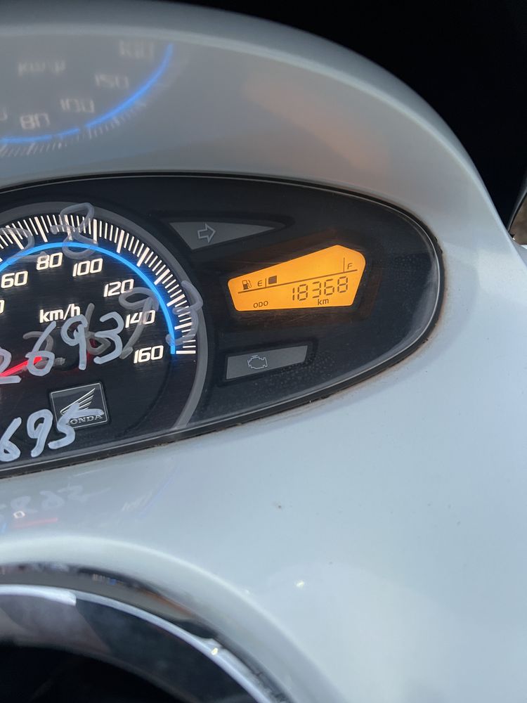 Honda PCX 125 2011 рік Свіжий з Японії ! Без пробігу по Україні